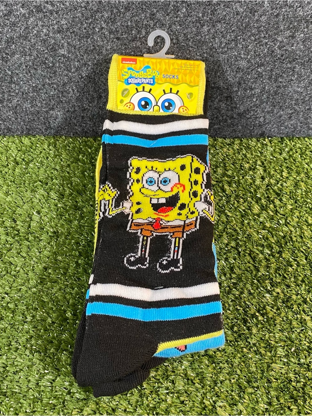 Nickleodeon Sponge Bob Square Pants Crew Socks Men Shoe Size 6-12 Black Blue